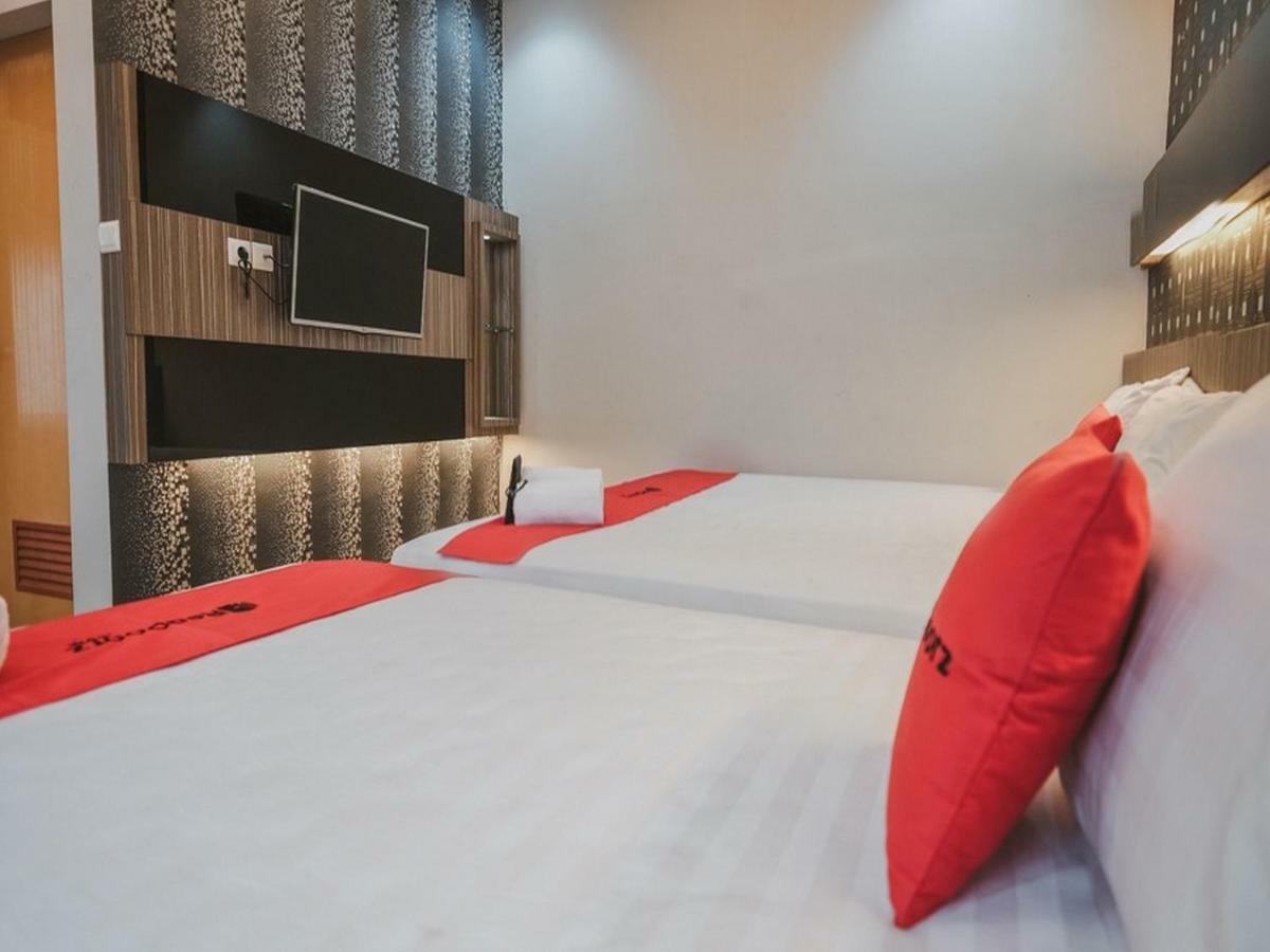 Hotel Reddoorz @ Jamin Ginting Medan Exteriér fotografie