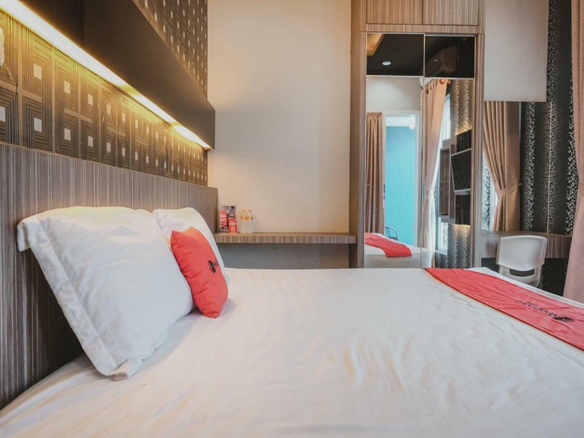 Hotel Reddoorz @ Jamin Ginting Medan Exteriér fotografie